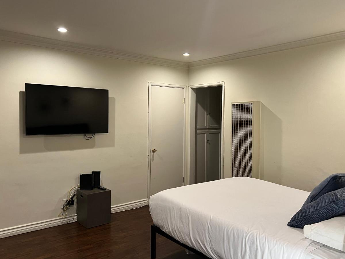 Centrally Located Ucla Condo Los Angeles Eksteriør billede